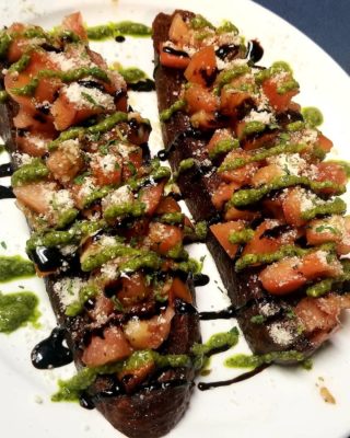 BRUSCHETTA  with pesto and balsamic reduction on skaw bread 🍅 #tomatoes #bruschetta #healthy #healthyfood #eat #yummy #seriouseats #instagood #cooking #foodphotography #foodporn #foodie #foodblog #forkyeah #foodart #foodstagram #dailyfoodfeed #devourpower #eating #culinary #restaurant #fresh #buzzfeast #instafood #chef #grandrapids #michigan #garlic